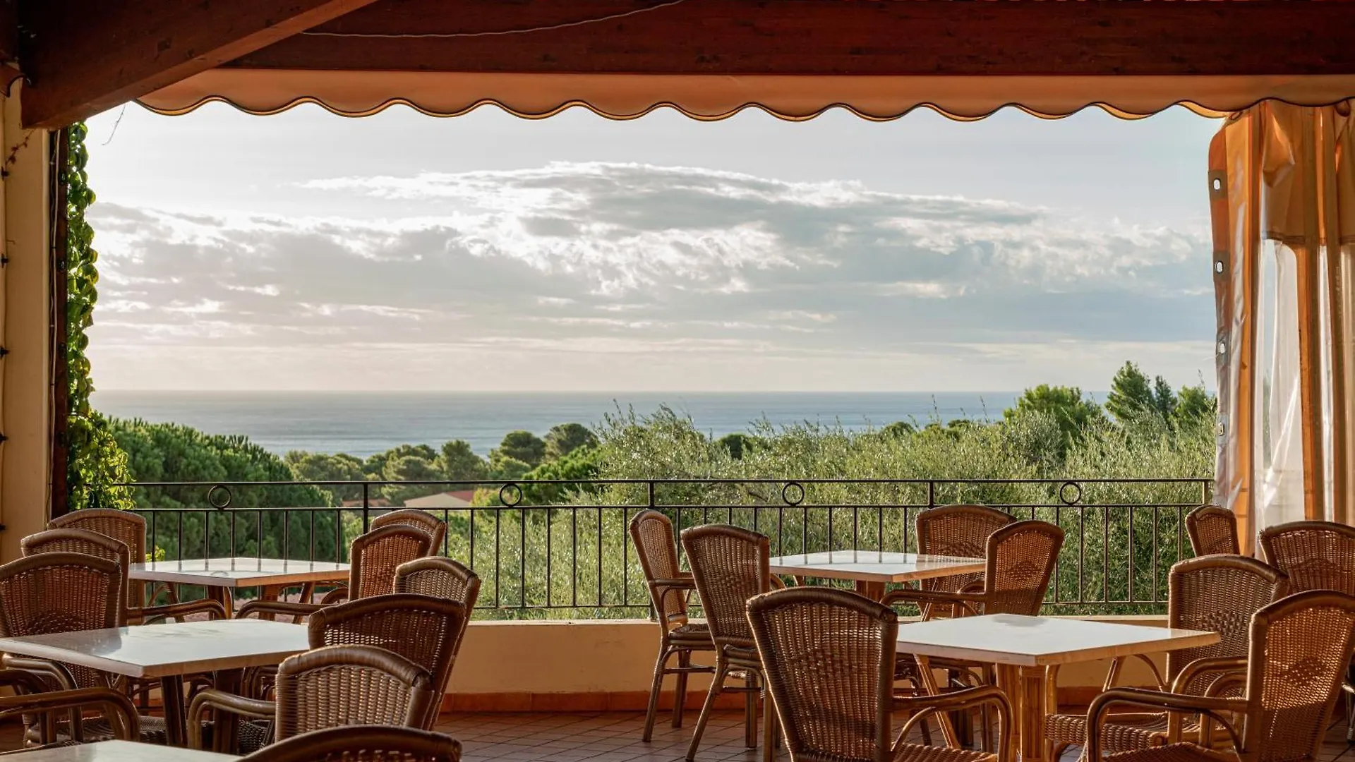 Club Esse Cala Gonone Hotel