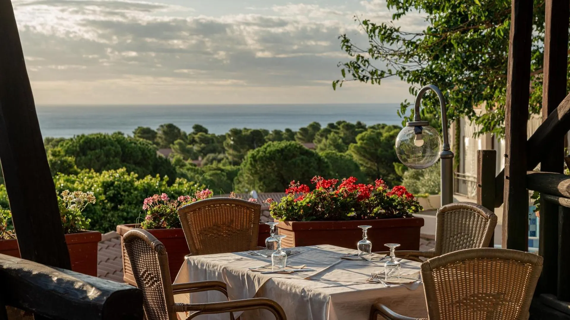 Club Esse Cala Gonone Otel İtalya