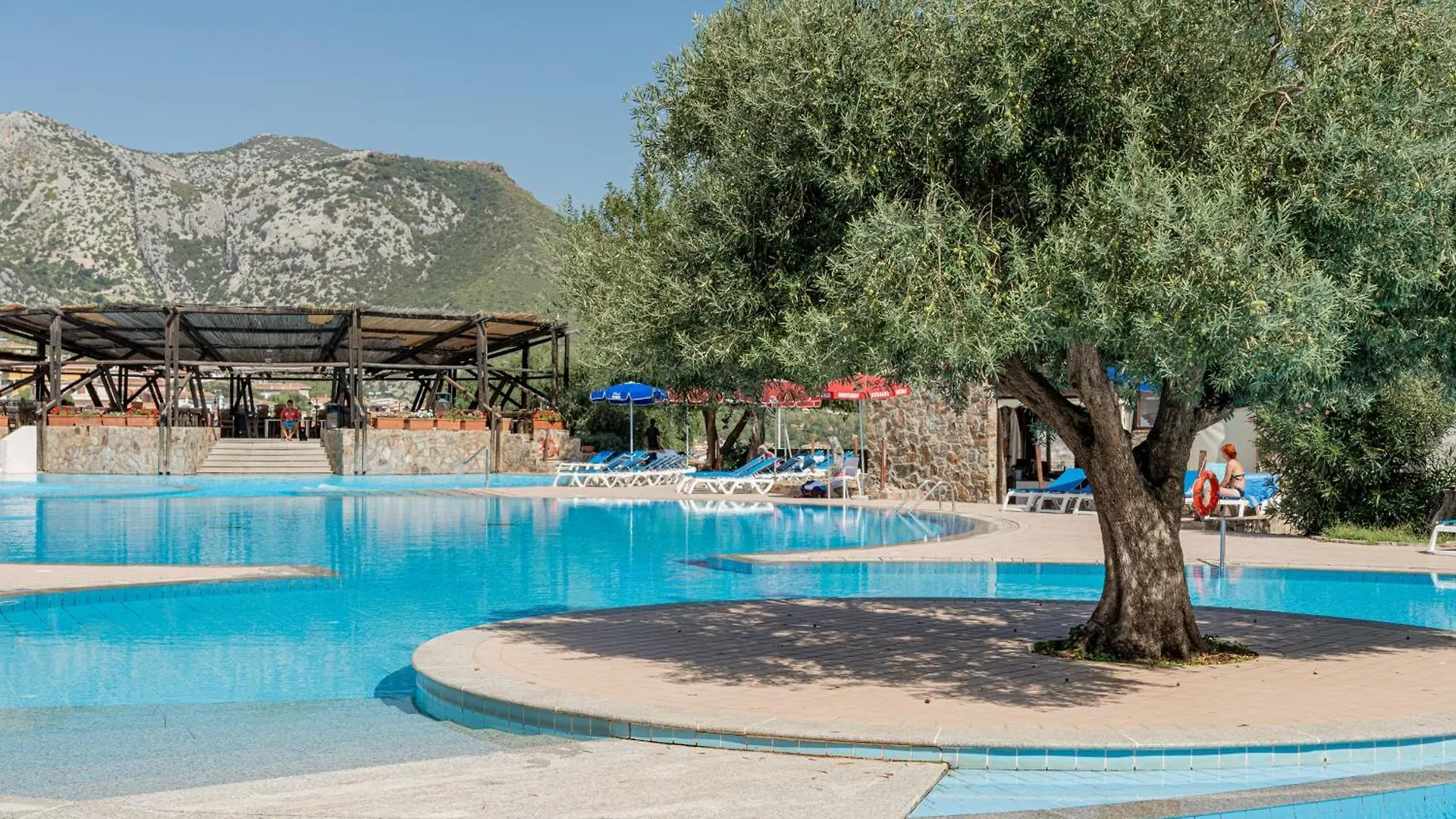 Club Esse Cala Gonone Otel